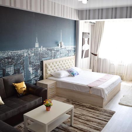 Studio Boutique Apartment 比什凯克 外观 照片