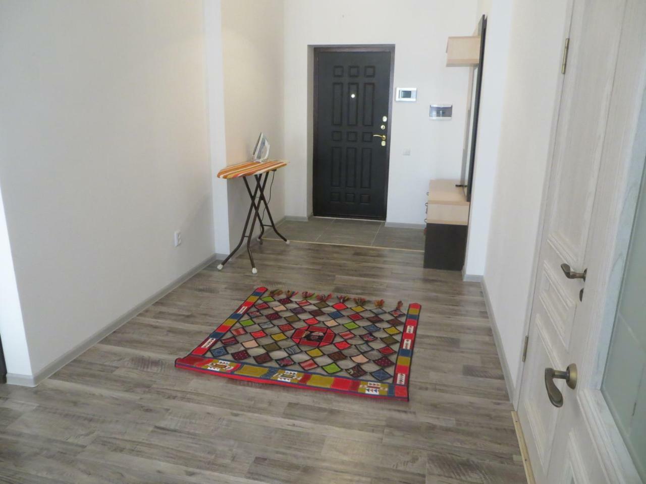 Studio Boutique Apartment 比什凯克 外观 照片