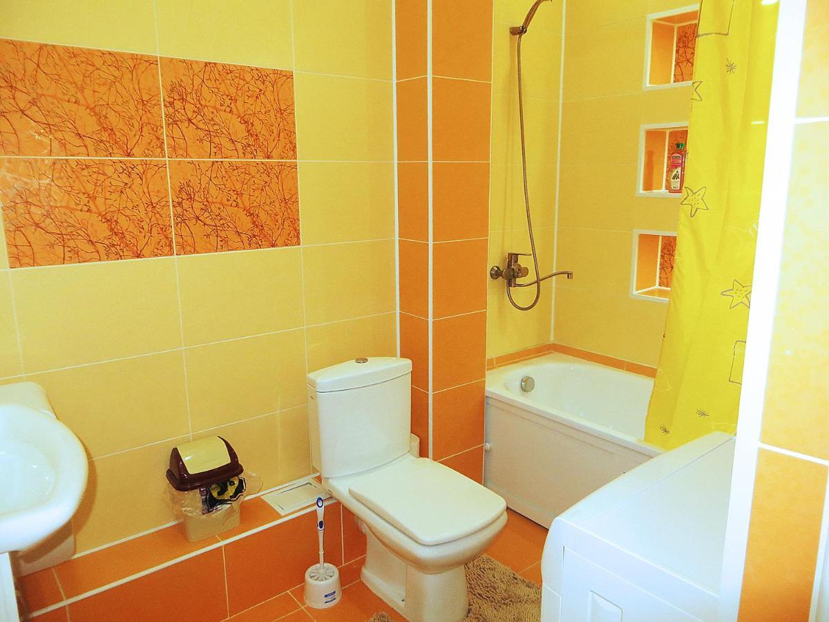 Studio Boutique Apartment 比什凯克 外观 照片